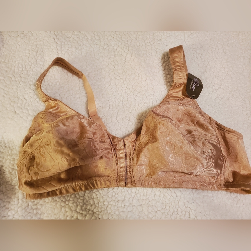 Secret Treasures size 44C wireless, unlined tan bra with front closure. NWT